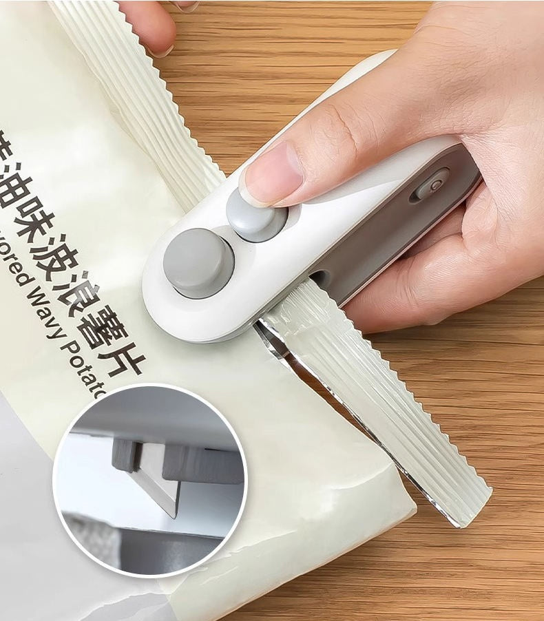 2-in-1 Portable Heat Sealer & Cutter – Rechargeable Food Bag Sealing Machine