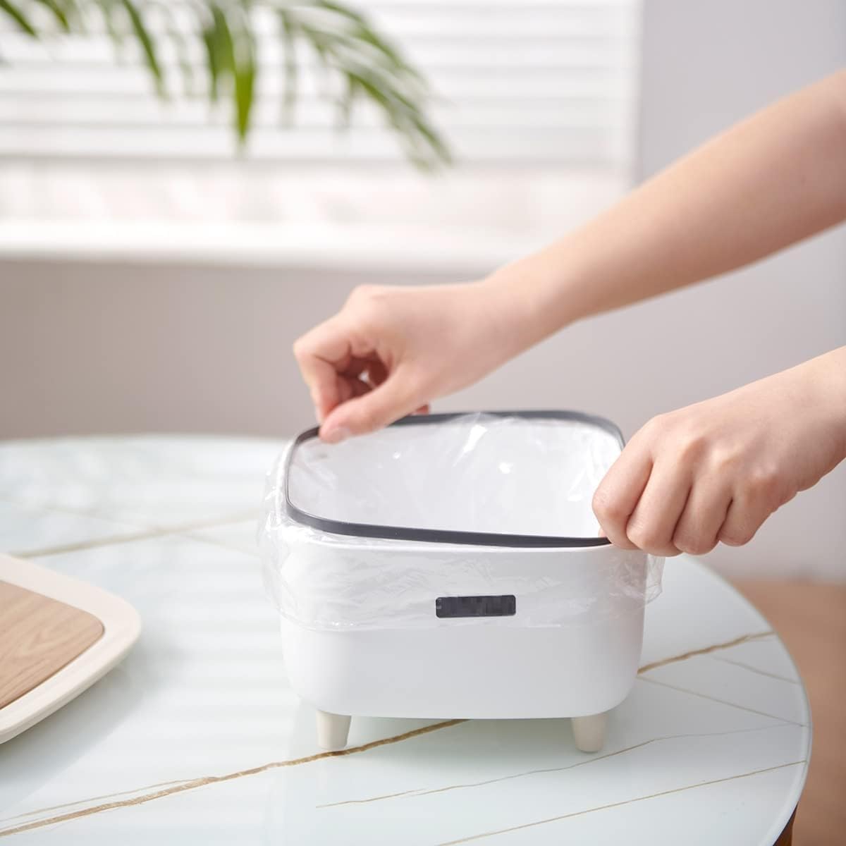 Mini Desktop Dustbin – Compact Table Trash Can with Flip Lid